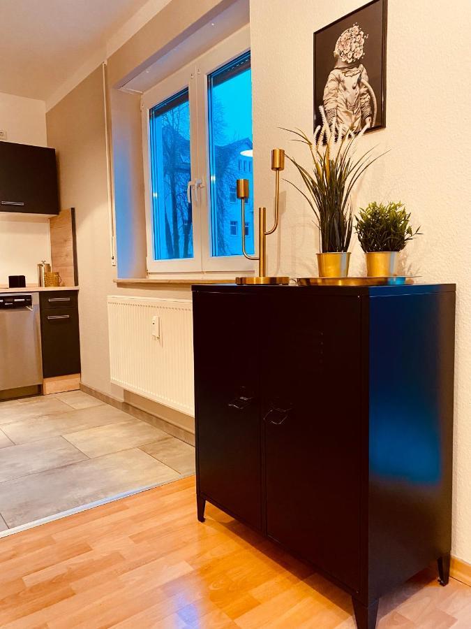 Saniertes Studio - Elisa - Mit Balkon, Wlan, Smart-Tv & Kueche In City-Naehe Erfurt Exterior foto
